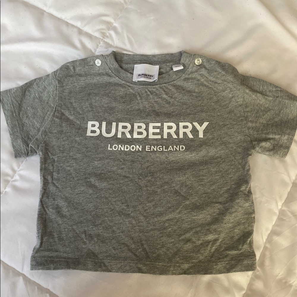 Burberry Shirt (unisex)